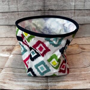 Thirty-One Red and Green Accent Baskets